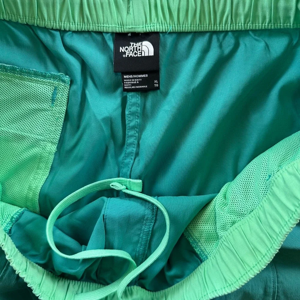 The North Face Mens Class V Pull-On Shorts Teal Green XL NF0A5A5X FlashDry